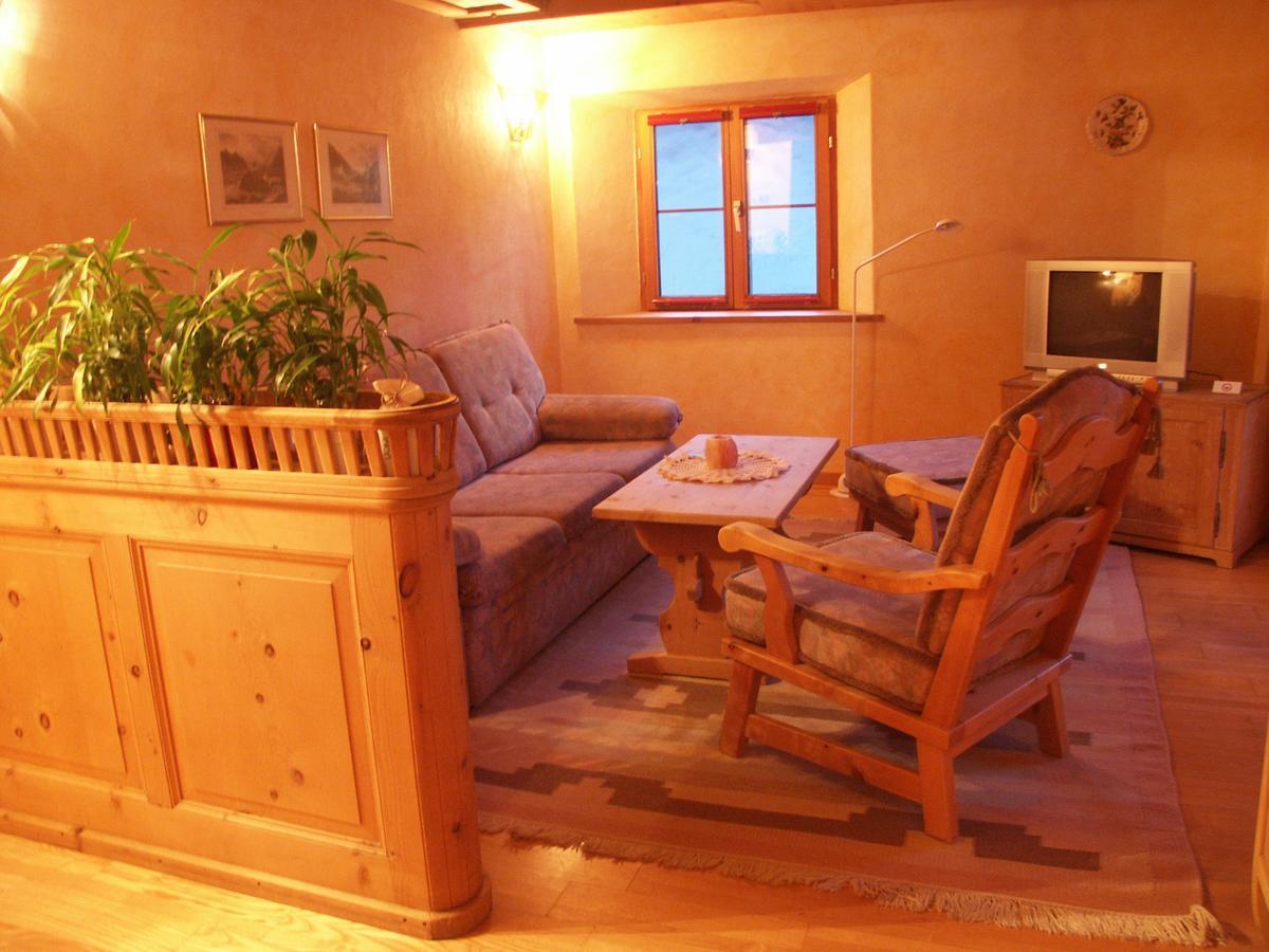 Piz Umbrail Hotel Santa Maria Val Muestair Bagian luar foto